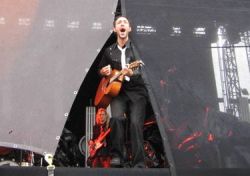 Charlie Winston achter de screens Charlie Winston achter de screens